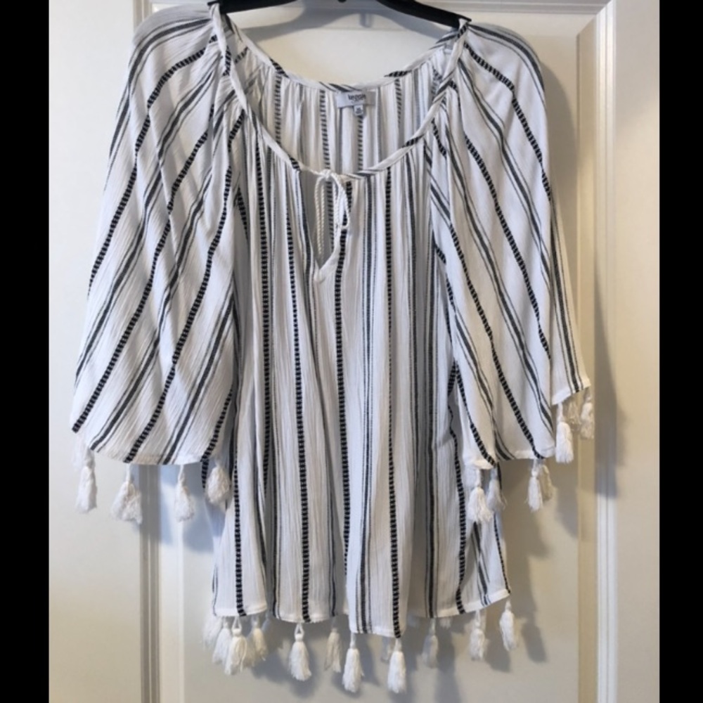 Kensie Bohemian Black & White Top